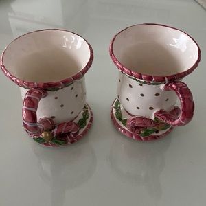 Vintage decorative cupe with holly bow gold dots festive! Hand painted hot/cold